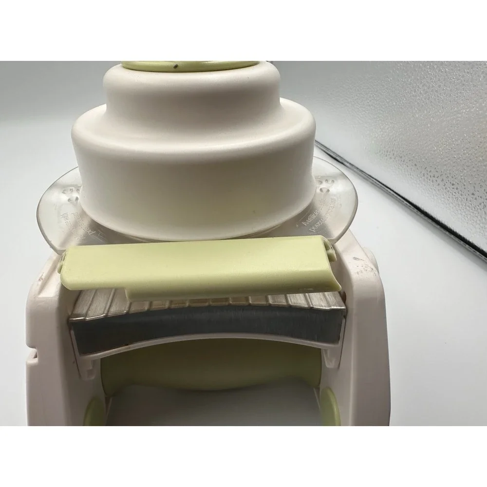 Pampered Chef Mandoline Food Slicer - White Adjustable slicing thickness